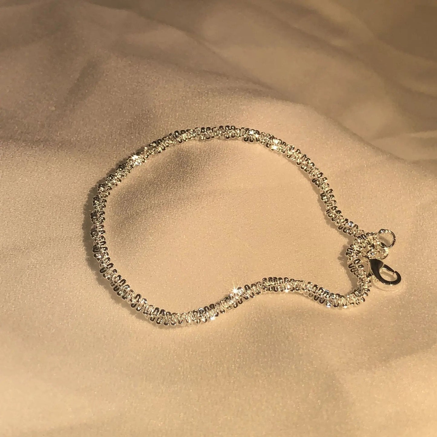 Elise | Verfijnde Armband met Sprankelende Zilveren Details