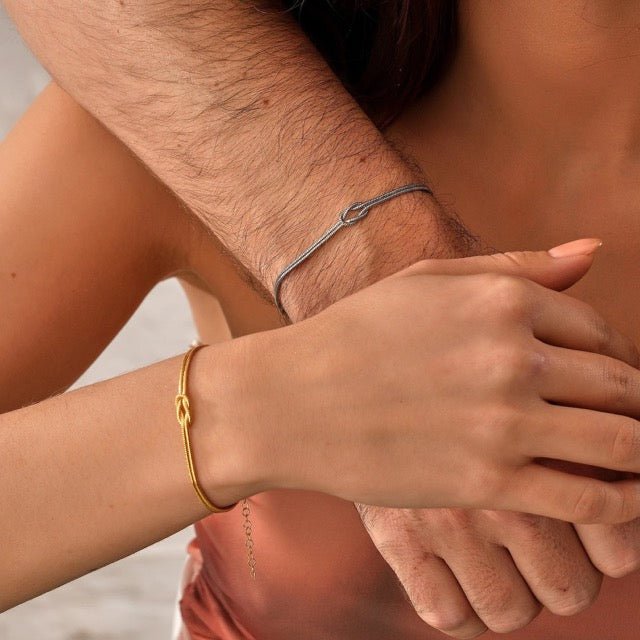 Seolna | Verfijnde Armband met Symbolische Liefdesknoop