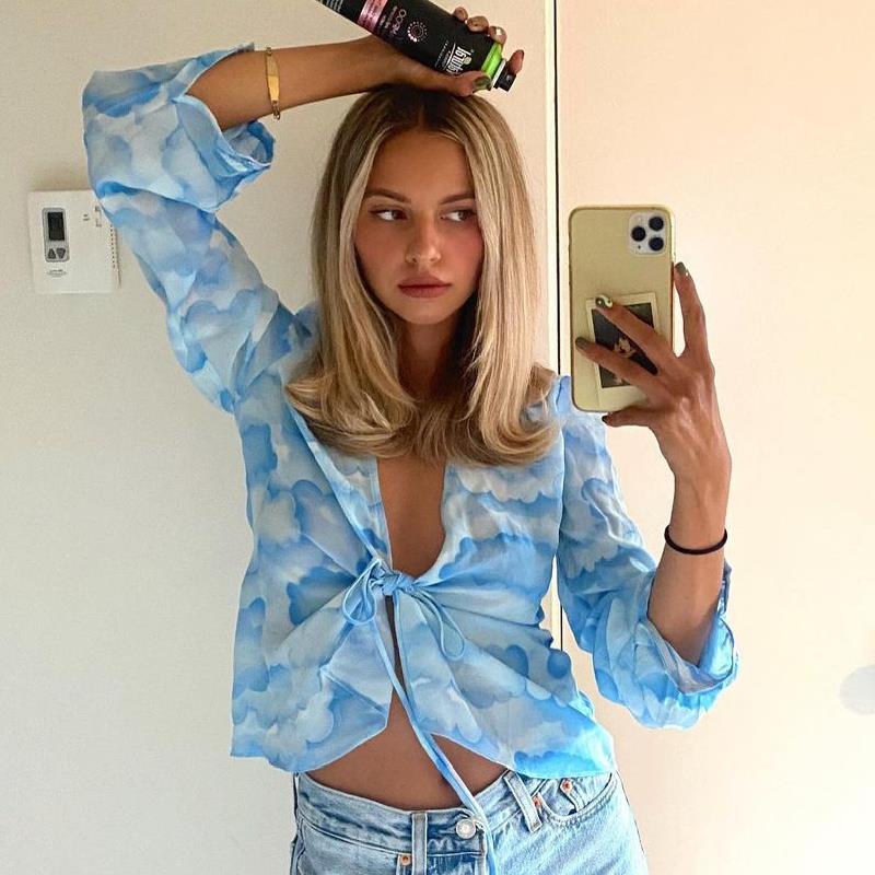 Asiha - Blouse met lange mouwen en wolkenprint