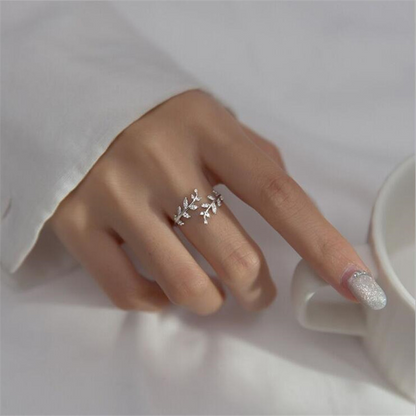 Mira | Verstelbare Ring met Delicate Details