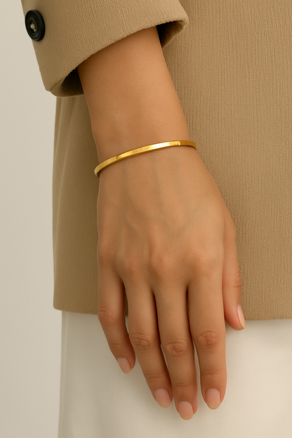 Katya | Gouden Statement Armband voor een Verfijnde Look