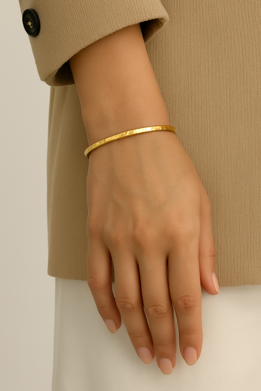 Katya | Gouden Statement Armband voor een Verfijnde Look