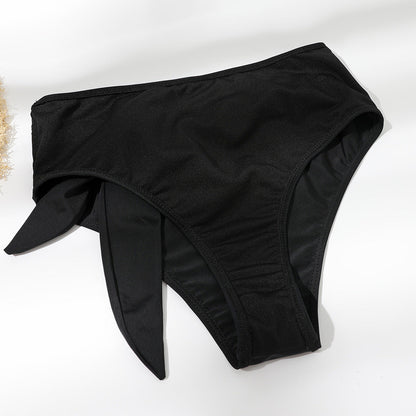 Kells | Zwarte Bikini met High Waist & Gouden Accenten