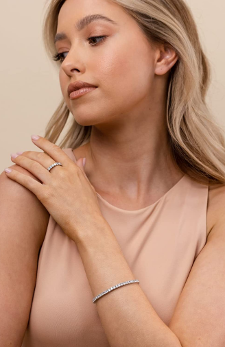 Nienke | Verfijnde Armband met Sprankelende Details